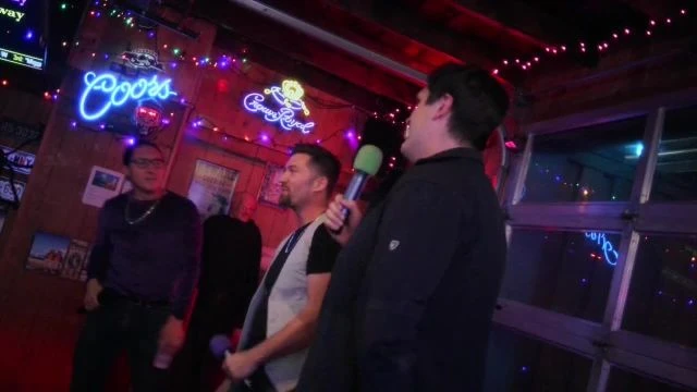 Live Sunday and Wednesday 8-12 Morrison Holiday Bar  on 19-Oct-25-20:51:04