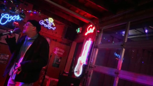 Live Sunday and Wednesday 8-12 Morrison Holiday Bar  on 25-Jan-26-20:07:34